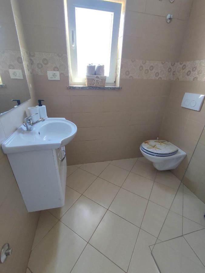 Three Lions Apartment Number 2 Pula Luaran gambar